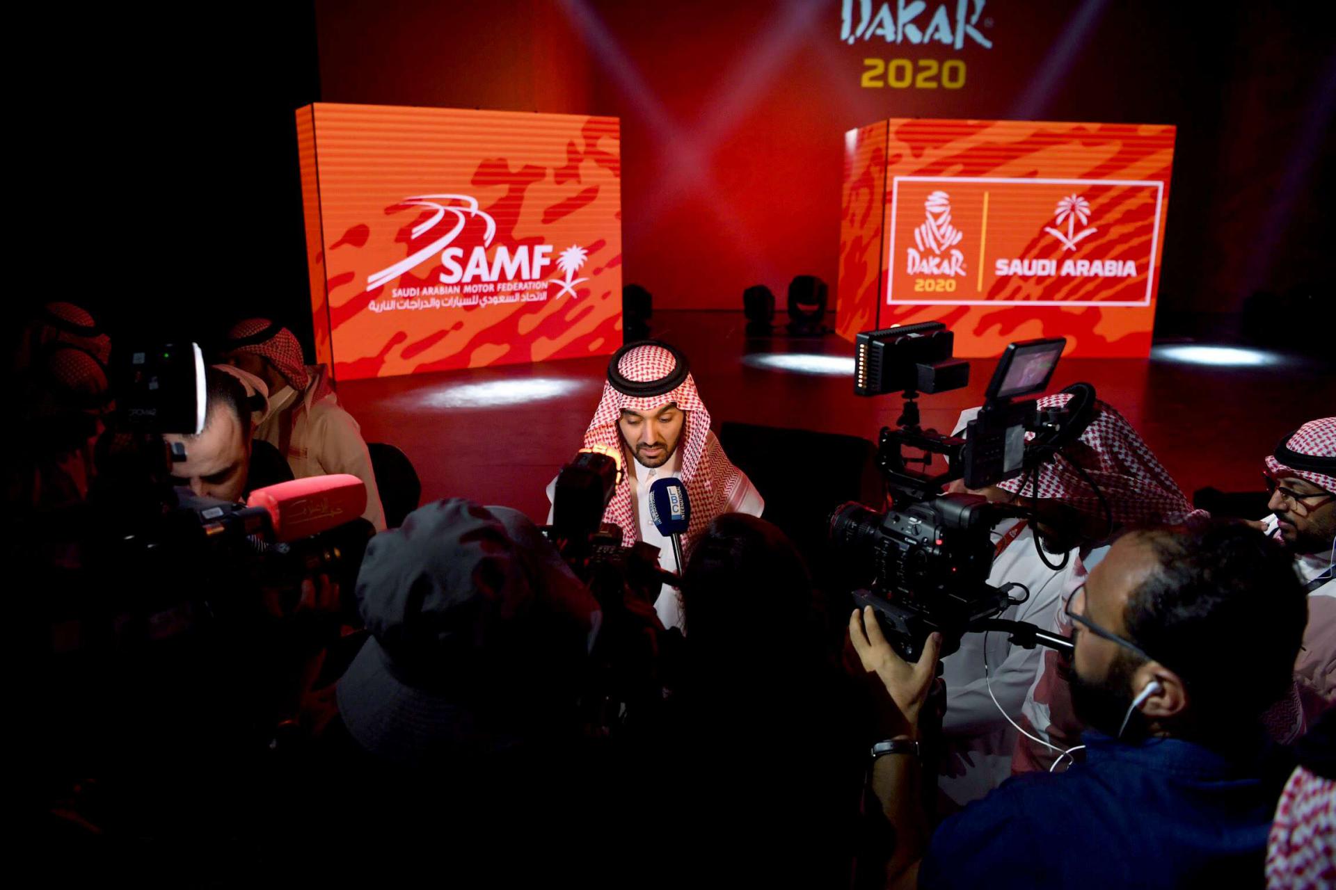 الأمير عبر العزيز بن تركي الفيصل خلال الاعلان عن نسخة دكار السعودية