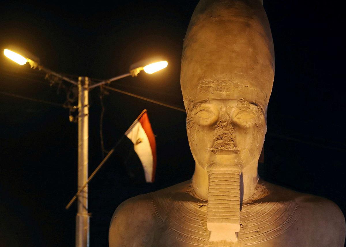 تمثال رمسيس الثاني في محافظة سوهاج في صعيد مصر