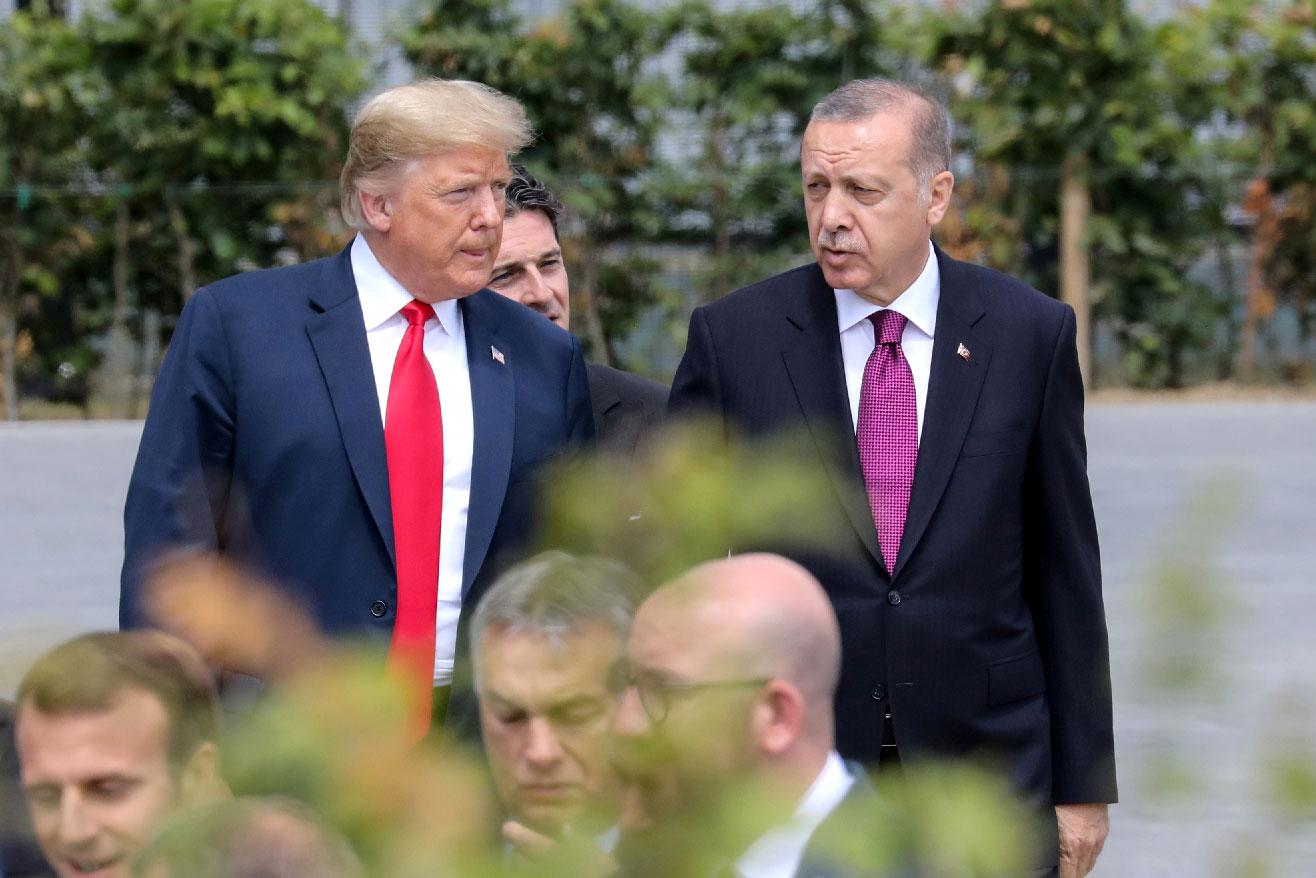 US President Donald Trump speaks withh Turkey's President Recep Tayyip Erdogan