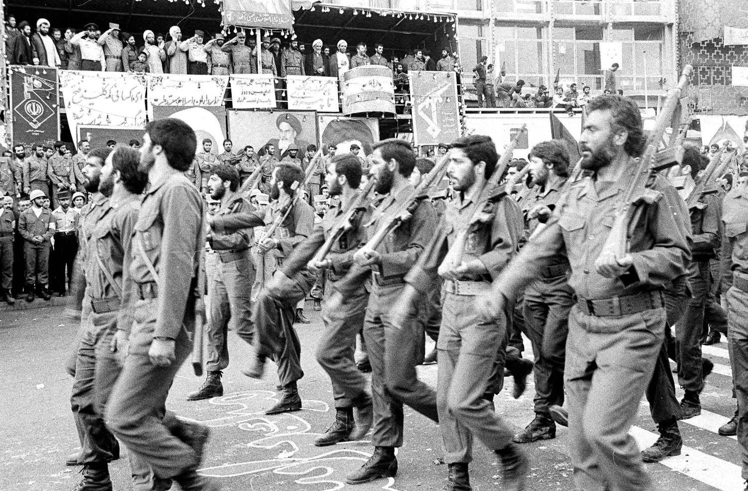 استعراض للحرس الثوري عام 1983 في طهران