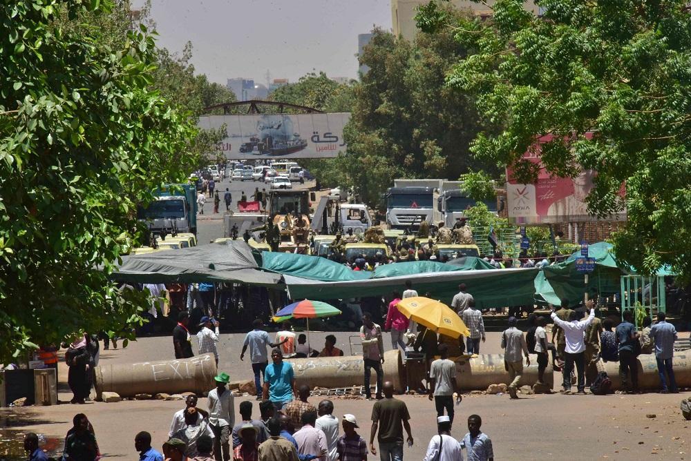 المعتصمون في السودان