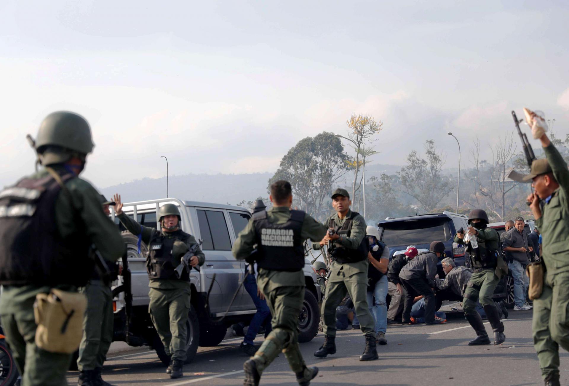 تمرد عسكري محدود في فنزويلا