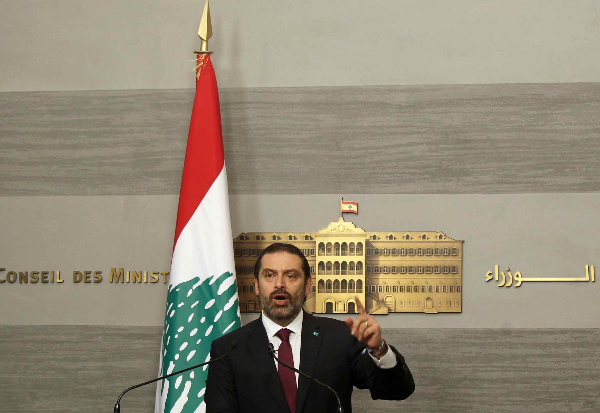 الحريري يدعو وزراء حكومته إلى التضامن لإنقاذ لبنان