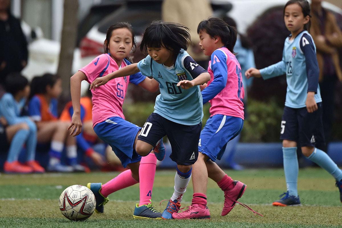 الصين لاحداث نقلة نوعية في كرة القدم في البلاد