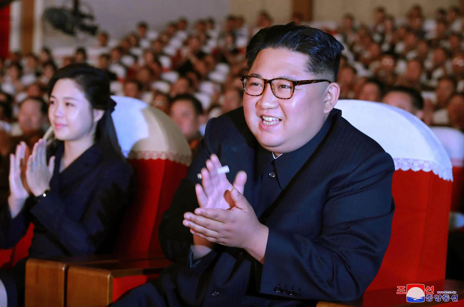 الزعيم الكوري كيم جونغ أون في حفل رسمي