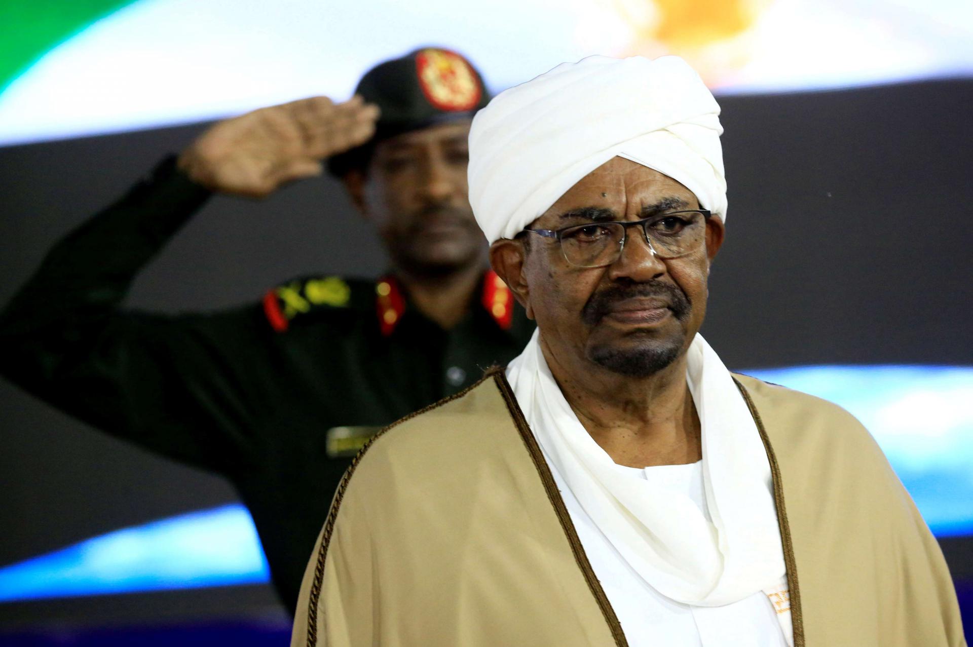  Sudan's army ruler General Abdel Fattah al-Burhan said more than $113 million worth of cash in three currencies had been seized from Bashir's residence