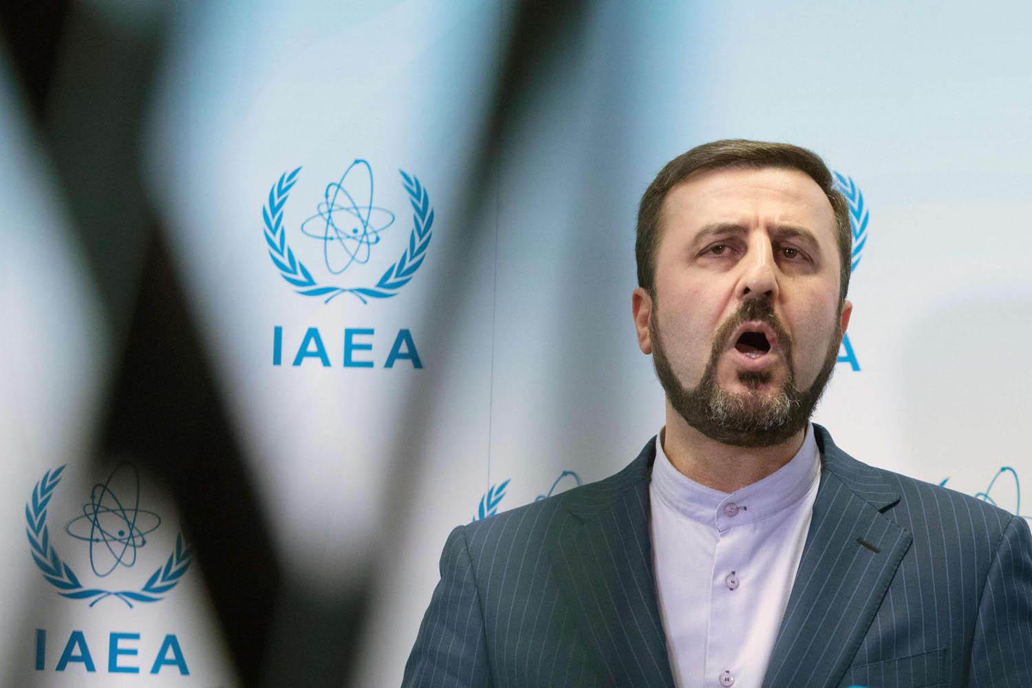 مندوب إيران الدائم في الامم المتحدة كاظم غريب آبادي يتحدث للصحفيين عن المشروع النووي الإيراني