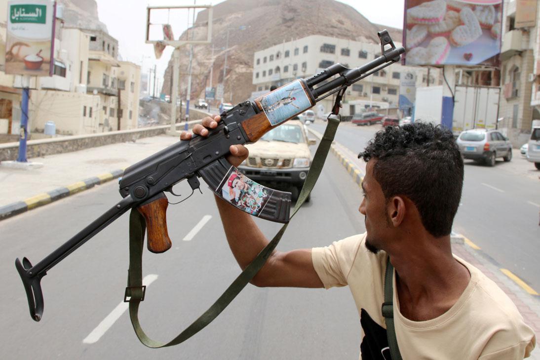 A member of Yemen's southern separatist holds his weapon