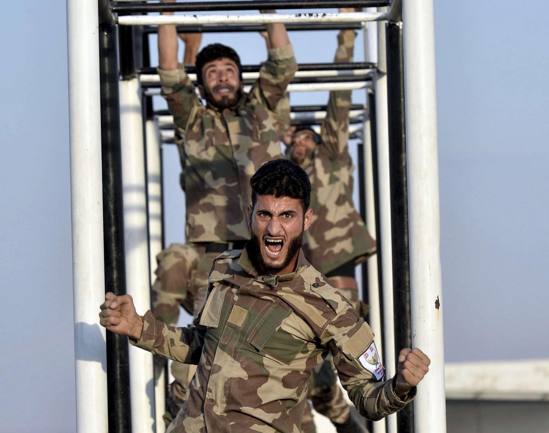 'الجيش الوطني السوري' جاهز لدعم تركيا