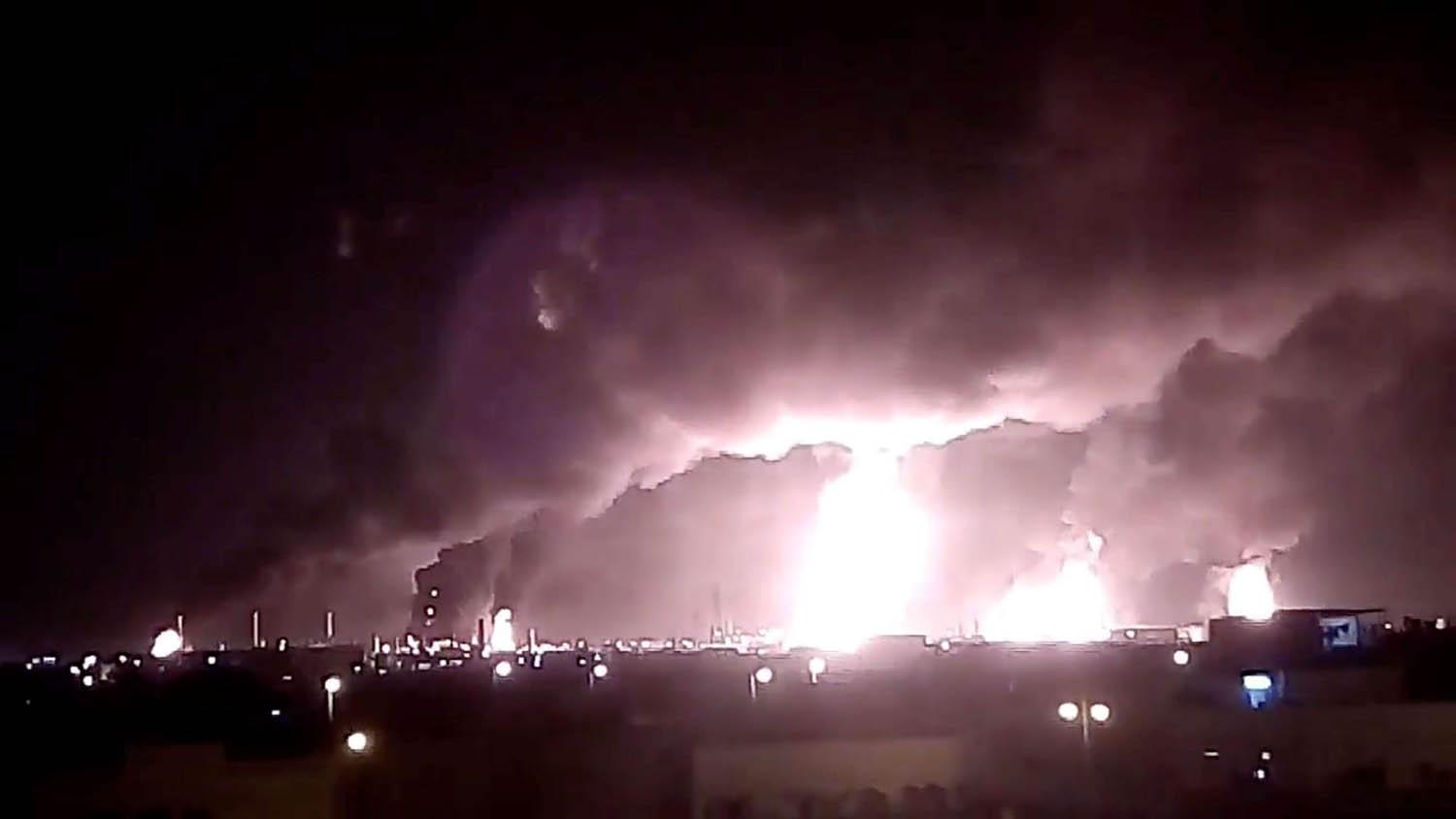 حرائق في منشآت نفطية سعودية في المنطقة الشرقية بعد هجوم بطائرات مسيرة