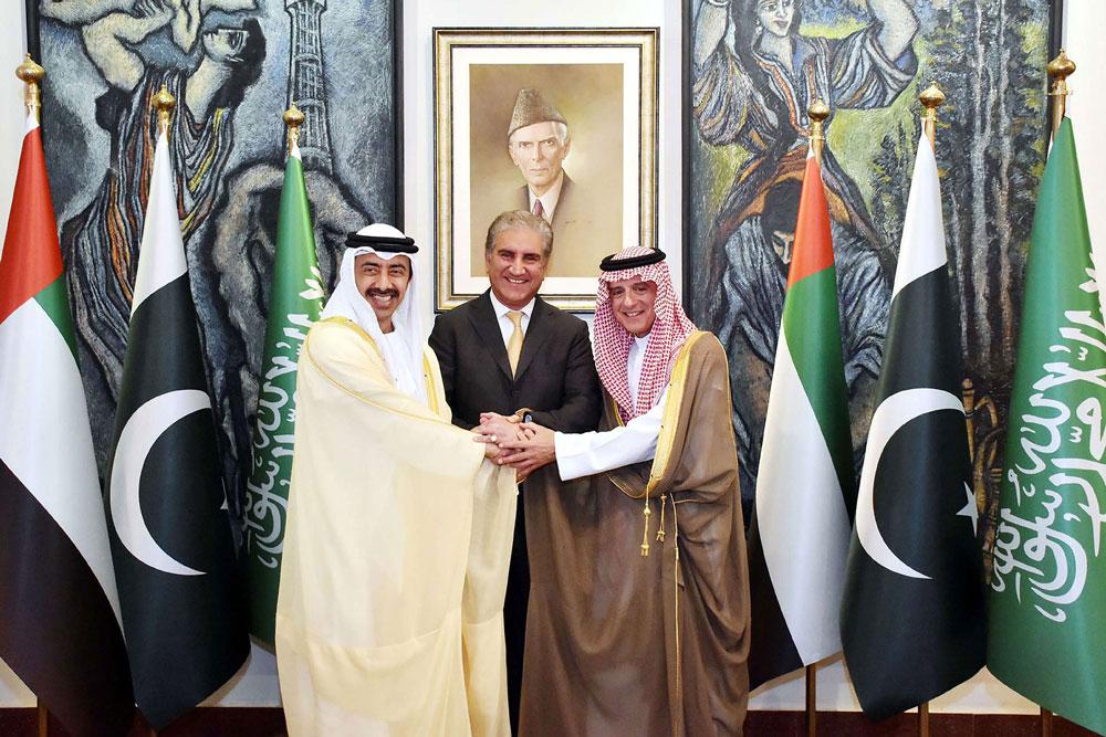 زيارة وزير الخارجية الاماراتي ووزير الدولة السعودي للشؤون الخارجية لباكستان