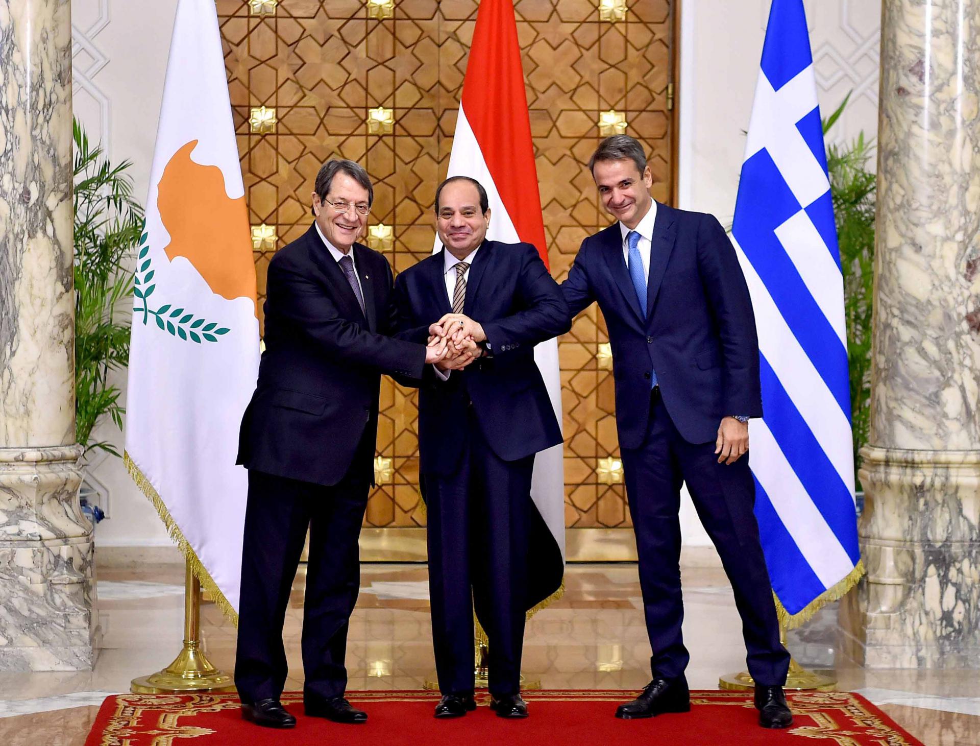 اليونان ومصر وقبرص يد واحدة ضد التهديدات التركية