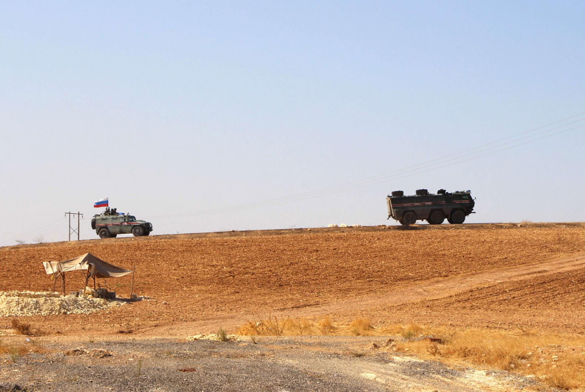 قوات روسية في كوباني
