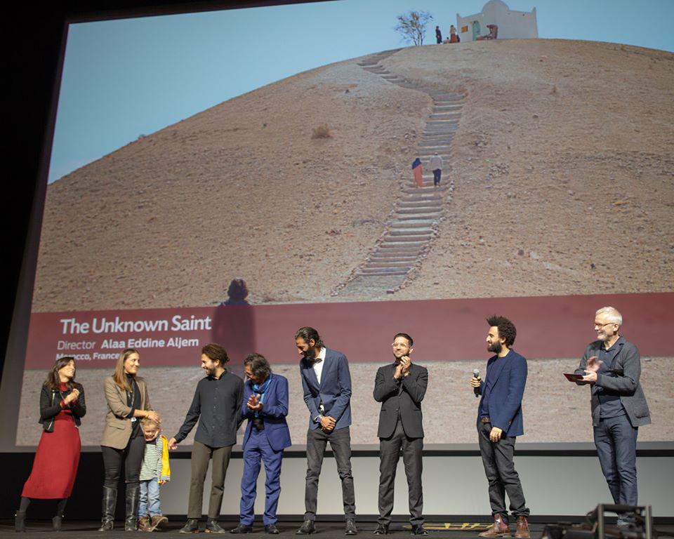 فريق فيلم 'سيد المجهول' خلال المهرجان الدولي للفيلم بمراكش (الصورة من صفحة المهرجان على فيسبوك)