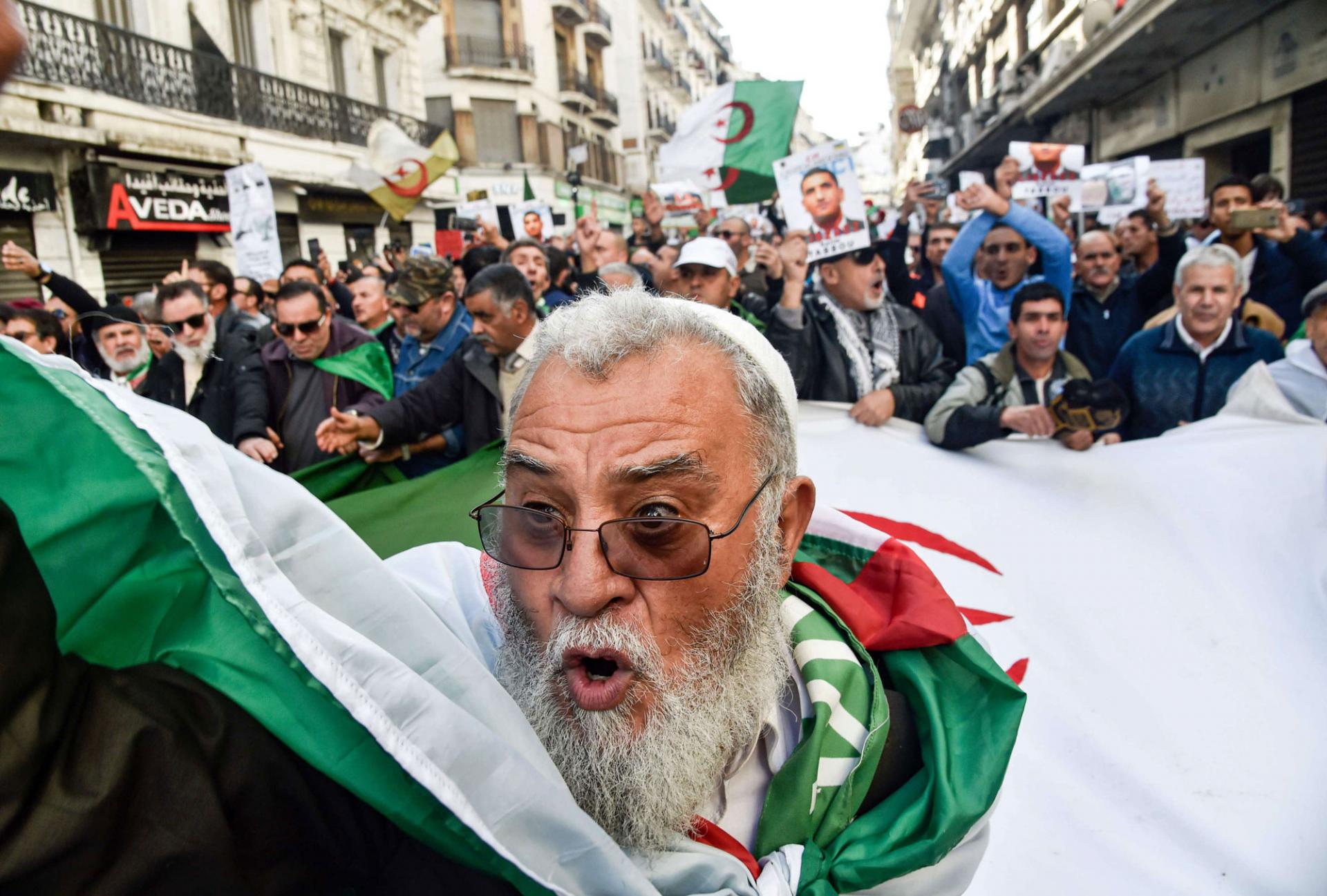 القوى الثورية في الجزائر ترفض التحاور مع السلطة