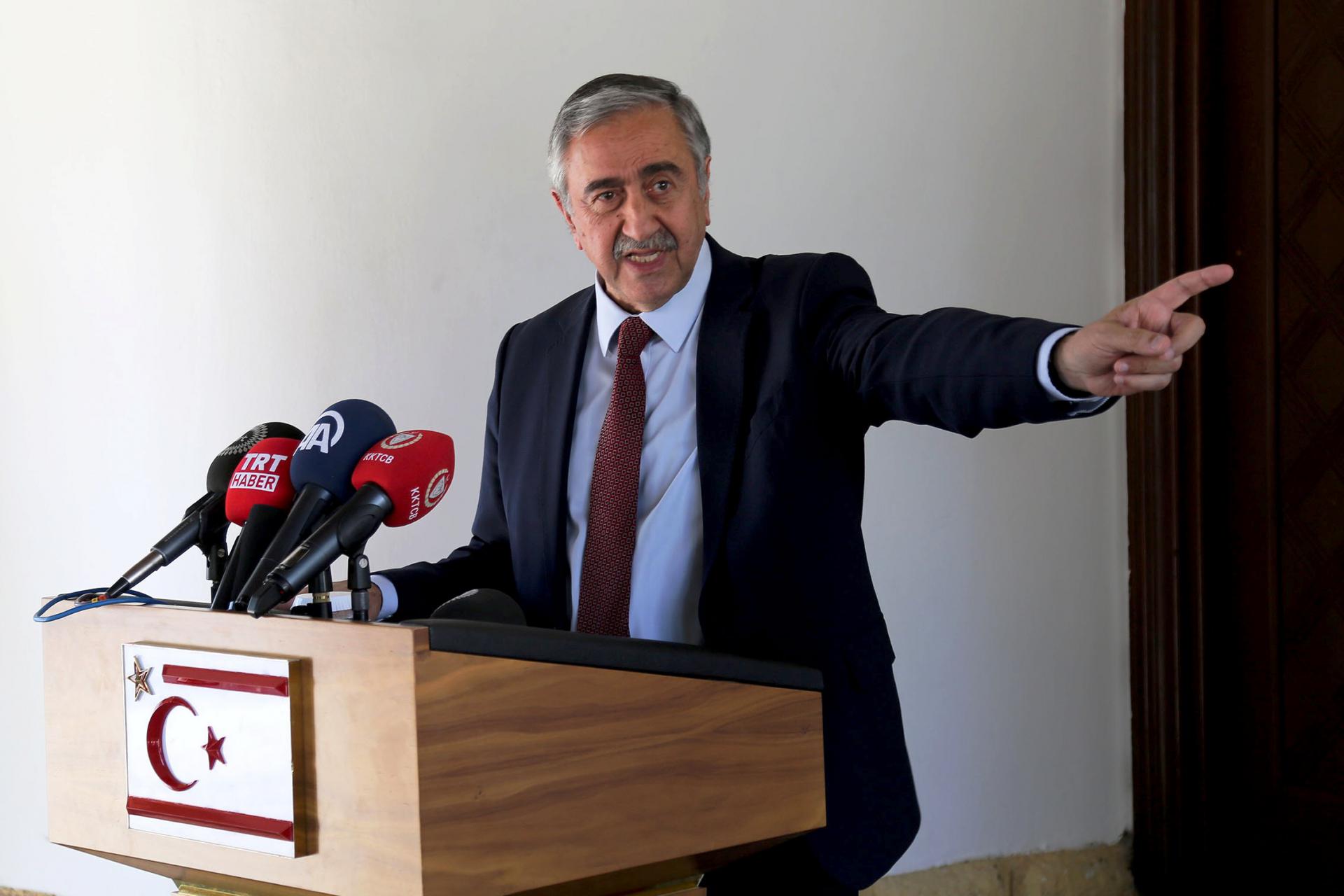 رئيس جممهورية قبرص التركية مصطفى أكينجي