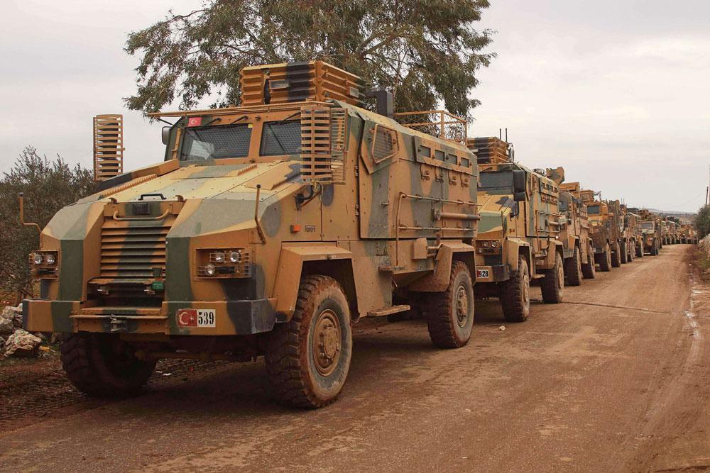 تعزيزات عسكرية تركية تشق مساعي خفض التصعيد في إدلب
