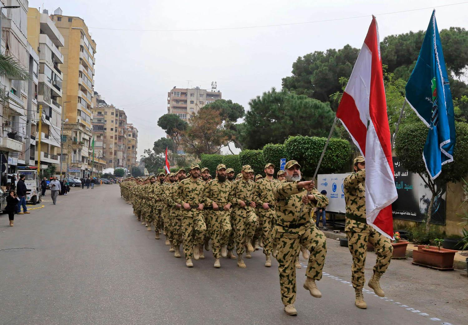 سرايا المقاومة اللبنانية تستعرض قوتها في الضاحية الجنوبية لبيروت