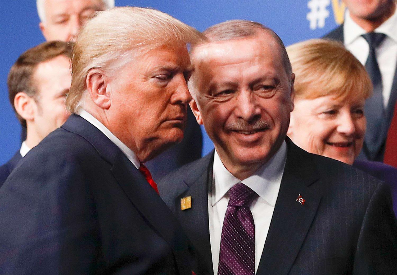 US President Donald Trump (L) and Turkey's President Recep Tayyip Erdogan