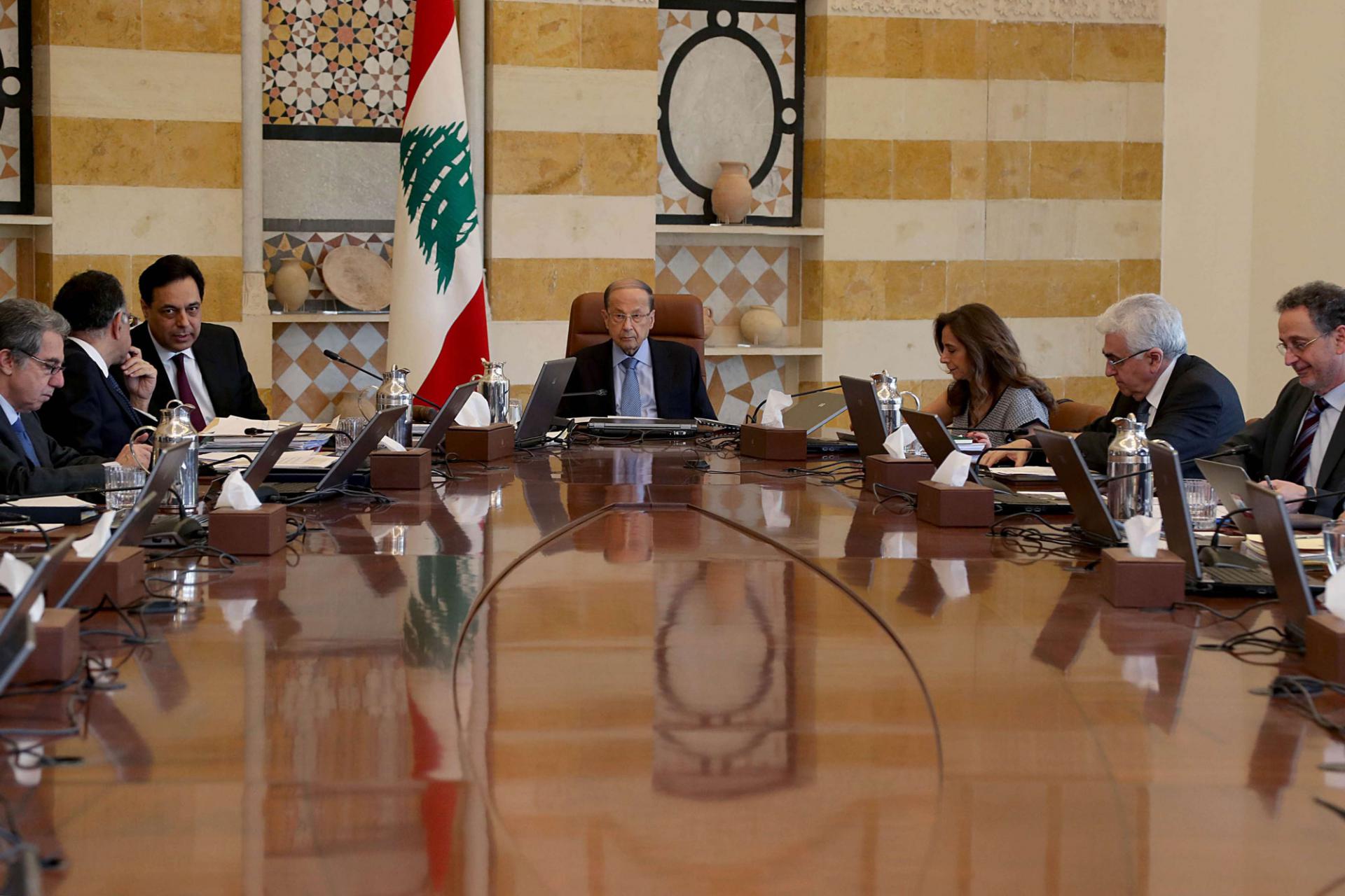 ازمة الديون على طاولة الاجتماع الحكومي في لبنان