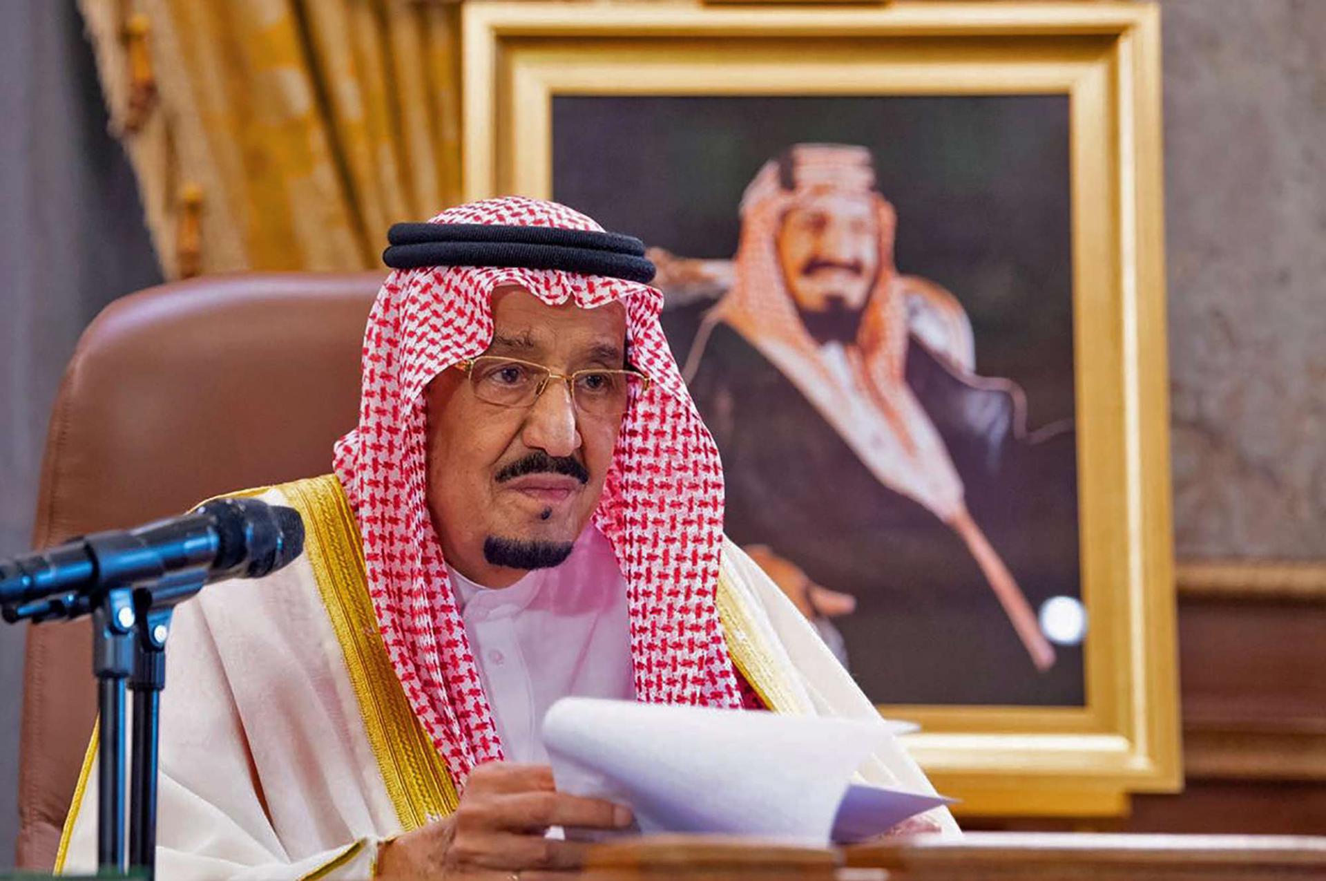 السلطات السعودية تشدد إجراءات الوقاية من الوباء