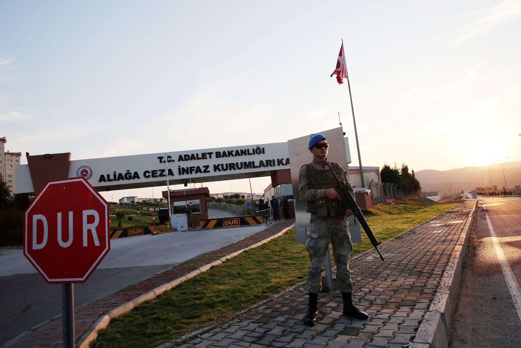 السجون التركية تكتظ بآلاف المعتقلين 