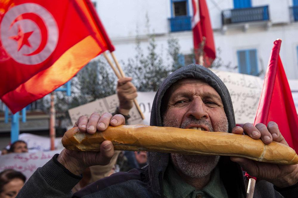 التونسيون في مسيرات رافضة للتدهور الاقتصادي والاجتماعي