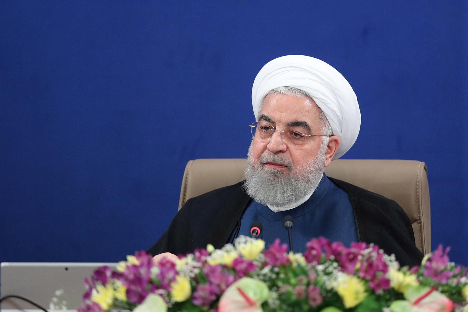 طهران تفاوض في الخفاء وتطالب بالتعويض في العلن