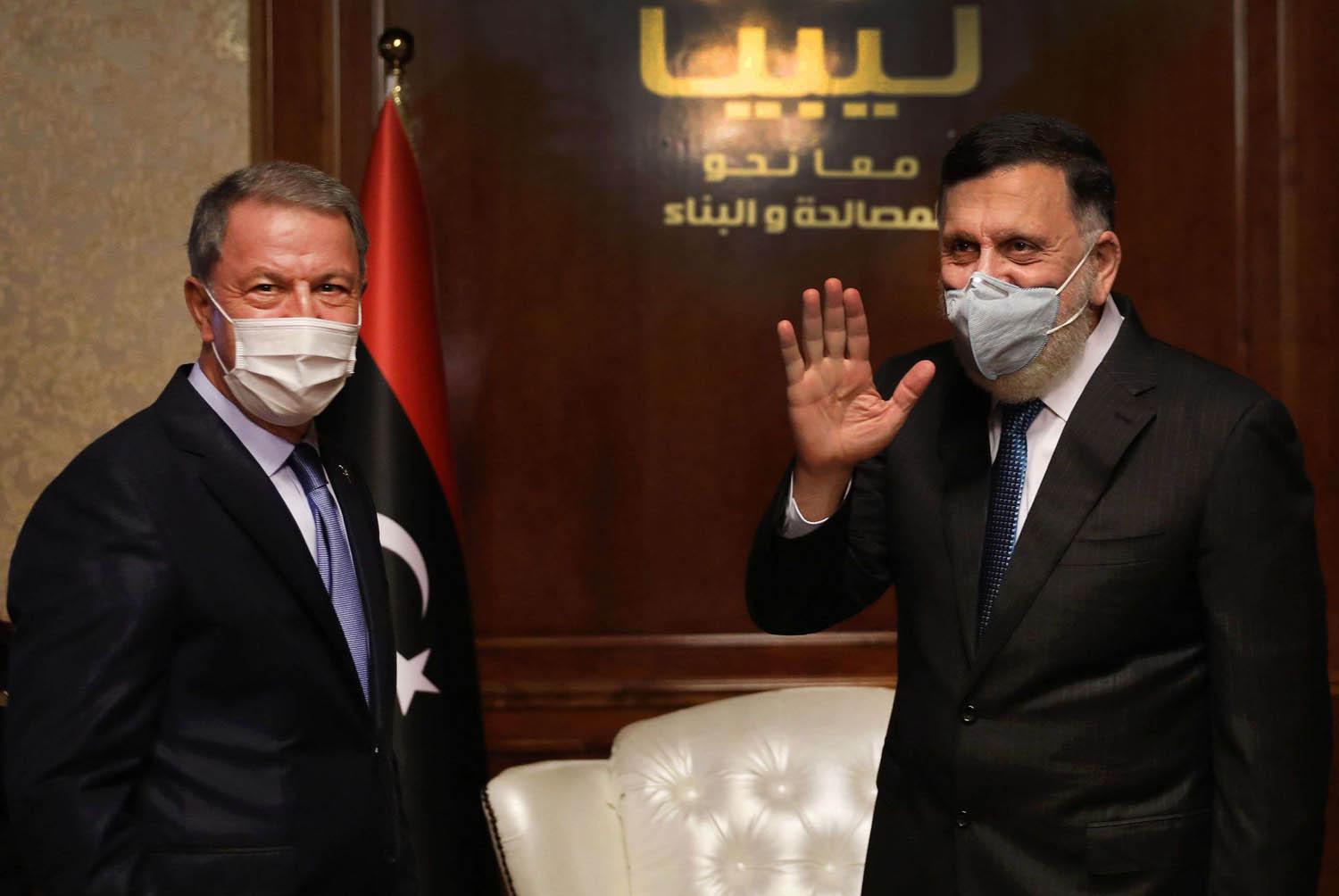 رئيس حكومة الوفاق فايز السراج يستقبل وزير الدفاع التركي خلوصي أكار