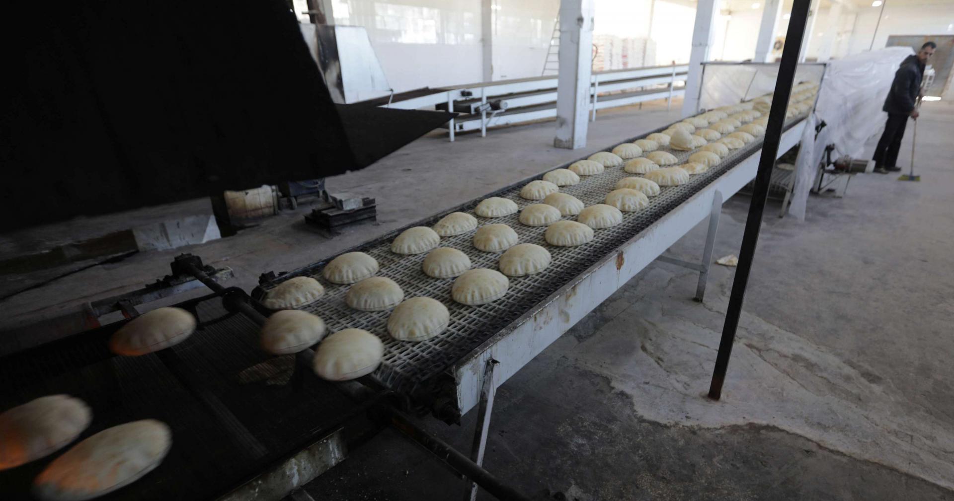 سوريا مقبلة على ازمة خبز لا سابق لها منذ تفجر الحرب قبل نحو 10 سنوات
