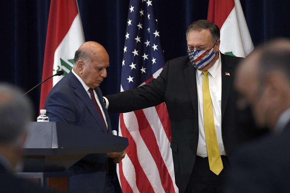 وزير الخارجية الاميركي مايك بومبيو ونظيره العراقي فؤاد حسين