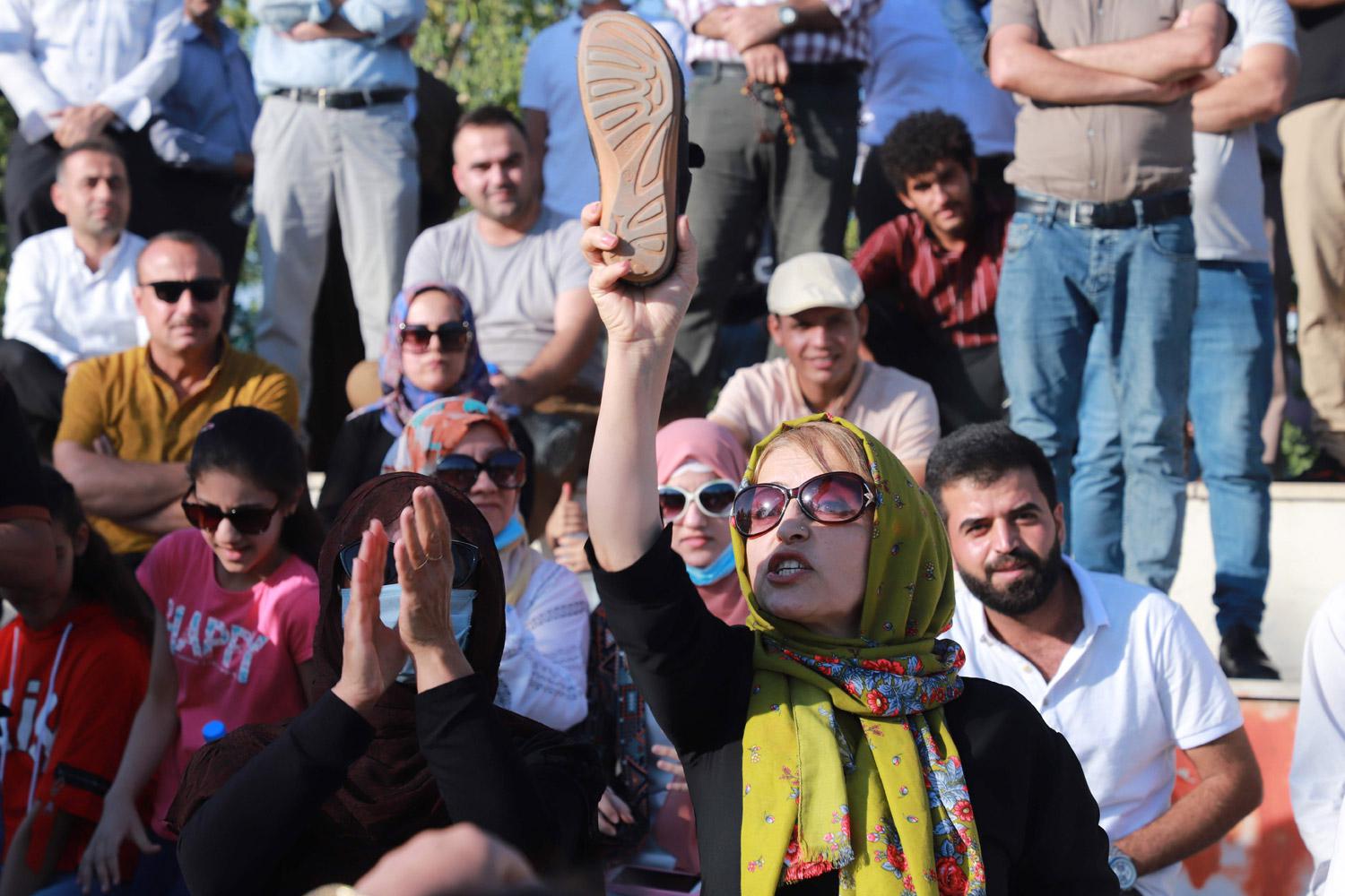 الغضب الشعبي يتصاعد مع تضييق حكومة كردستان العراق 