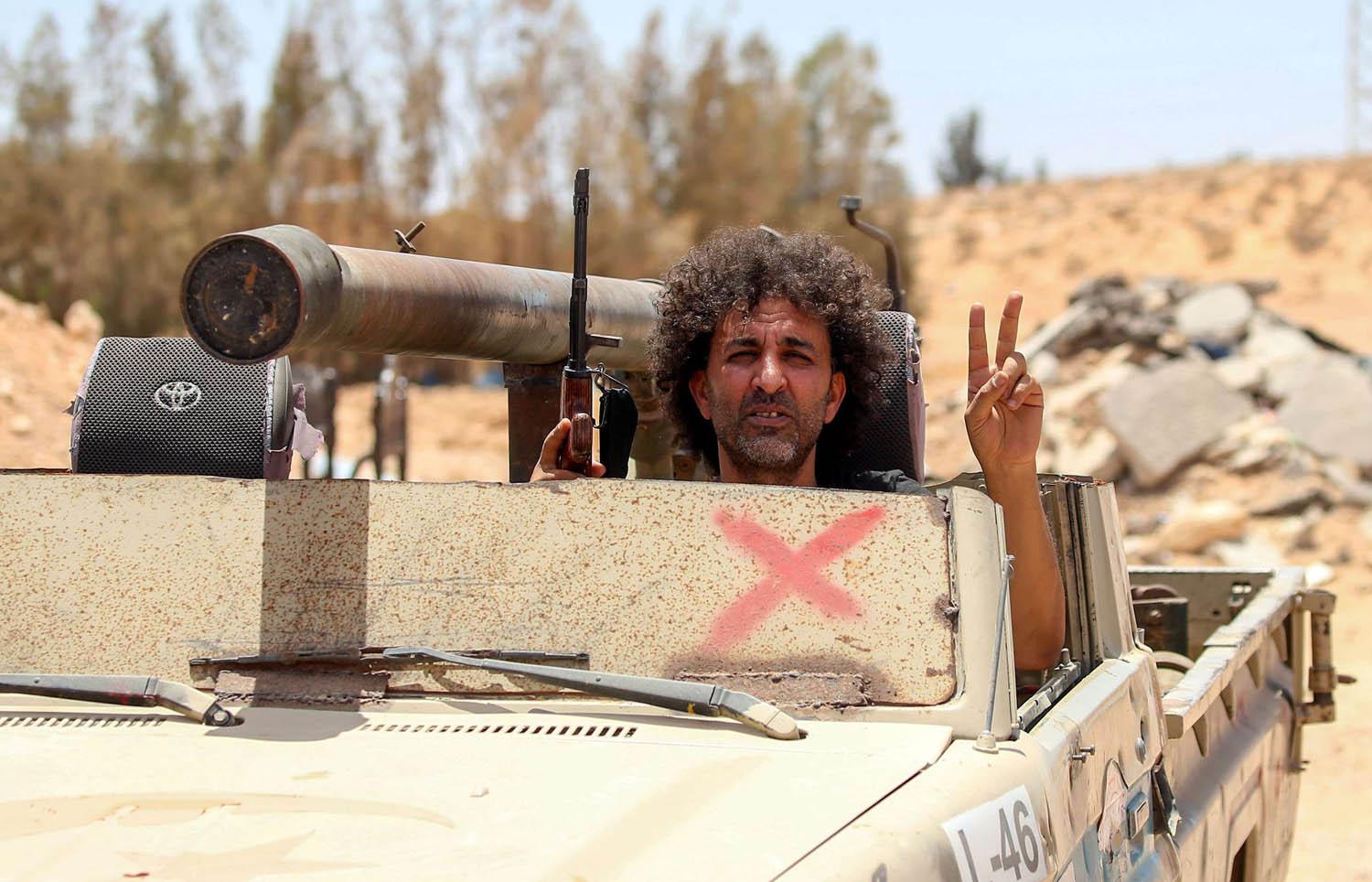 التدخل العسكري التركي في ليبيا دعما لحكومة الوفاق أجج الصراع