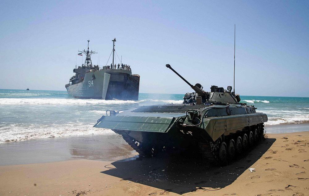 مناورات عسكرية ايرانية