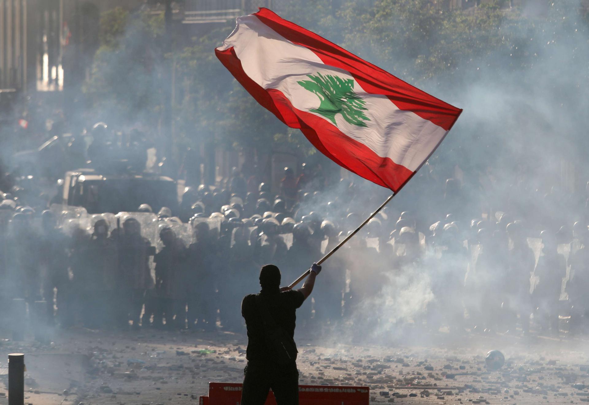 لبنان أمام لحظة فارقة للخروج من عمق الأزمة