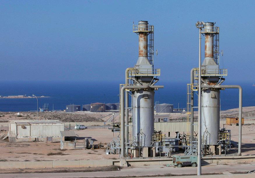 ميناء مرسى الحريقة النفطي في مدينة طبرق