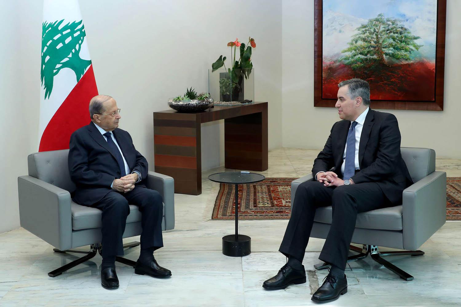 الرئيس اللبناني ميشال عون يستقبل رئيس الوزراء المكلف مصطفى أديب