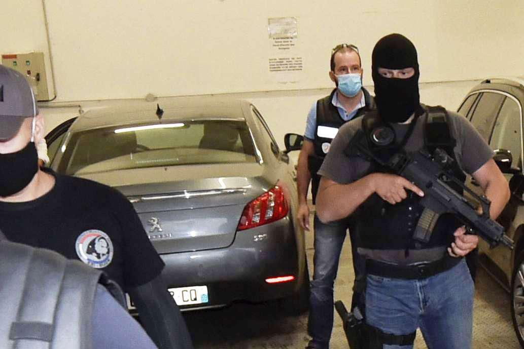 فرنسا تحاصر جماعات الإسلام الشيعي المتطرف