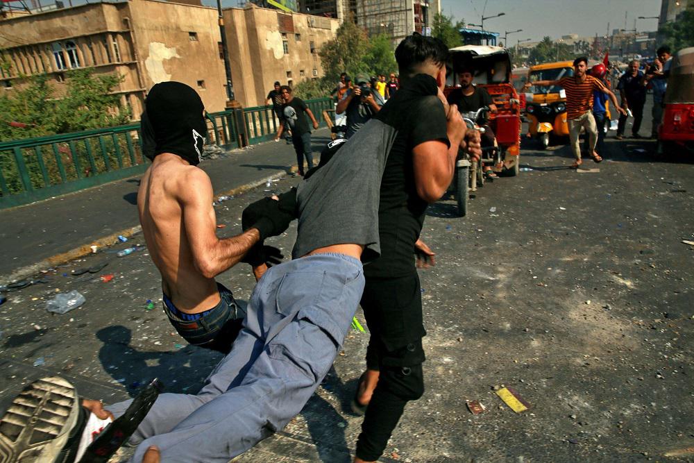 الشارع العراقي يعود إلى مربع الاحتجاجات العنيفة