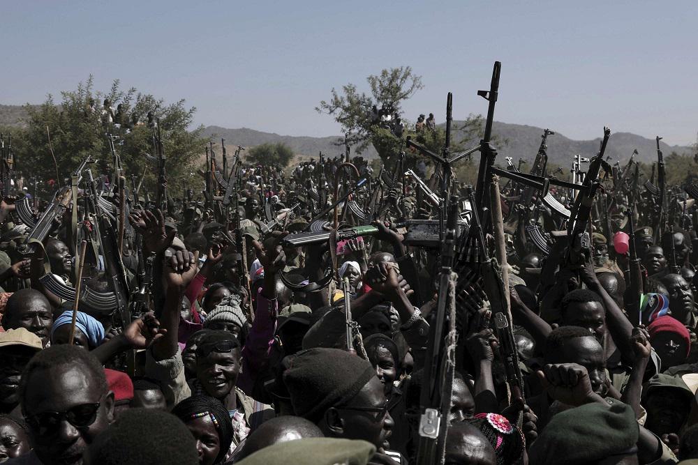 جمع السلاح في السودان ملف معقد قابل للإنفجار