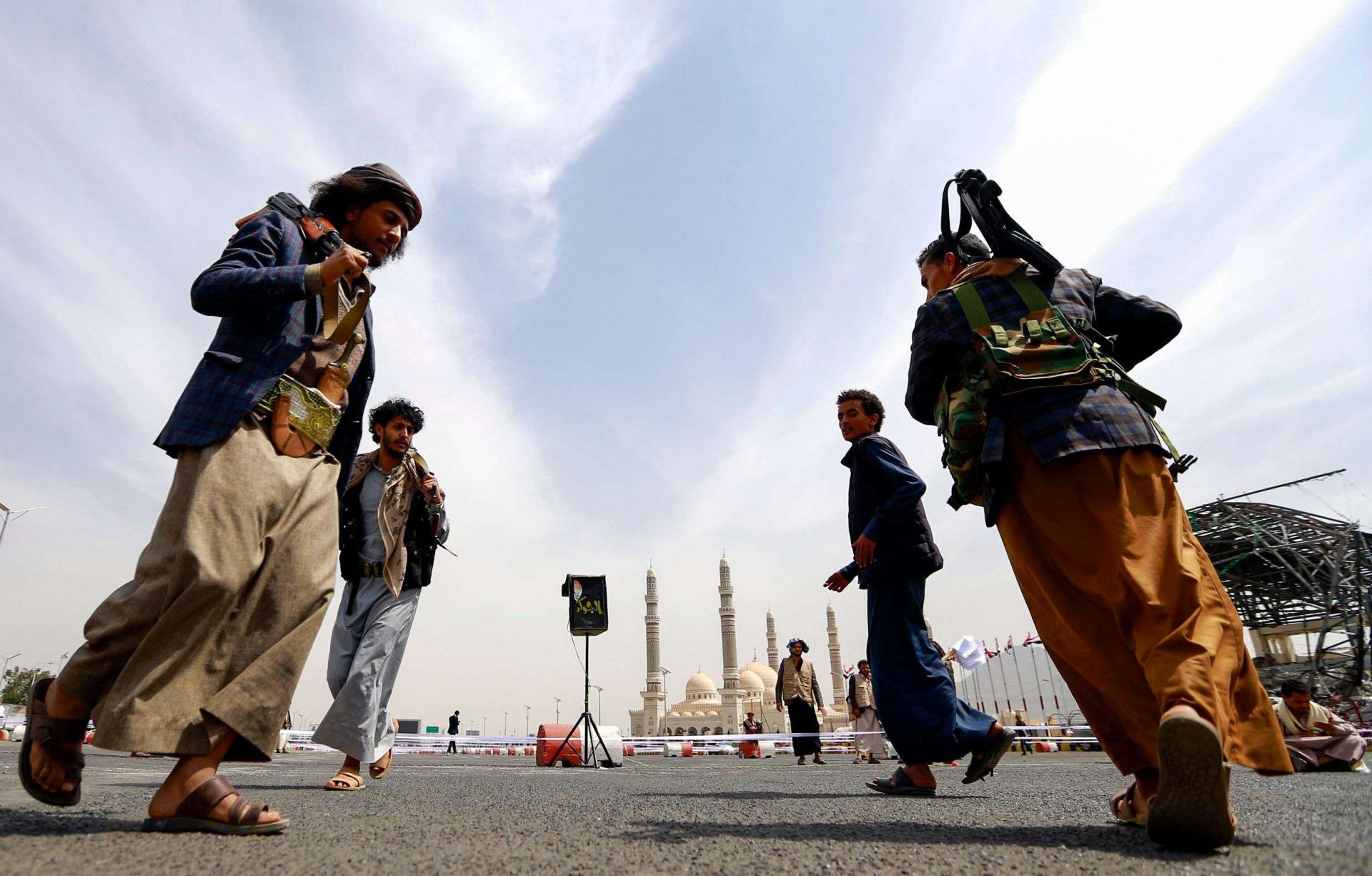 الحوثيونيستخدمون ورقة الرهائن الأجانب لانتزاع مكاسب سياسية