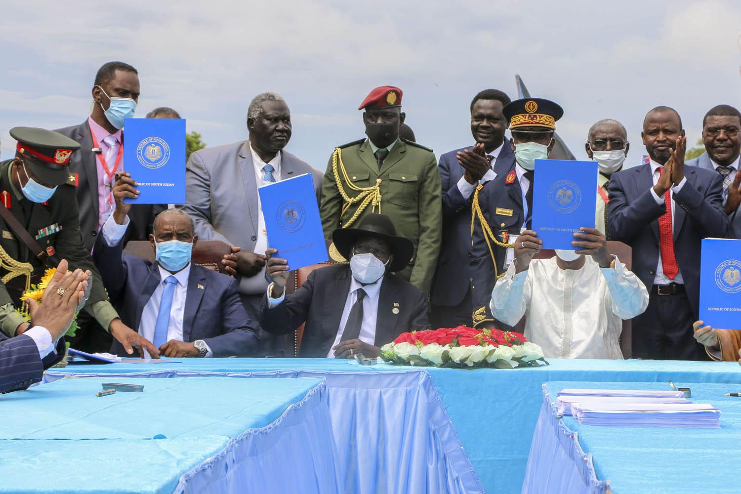توقيع اتفاق السلام في السودان في جوبا بحضور رؤساء السودان وجنوب السودان وتشاد
