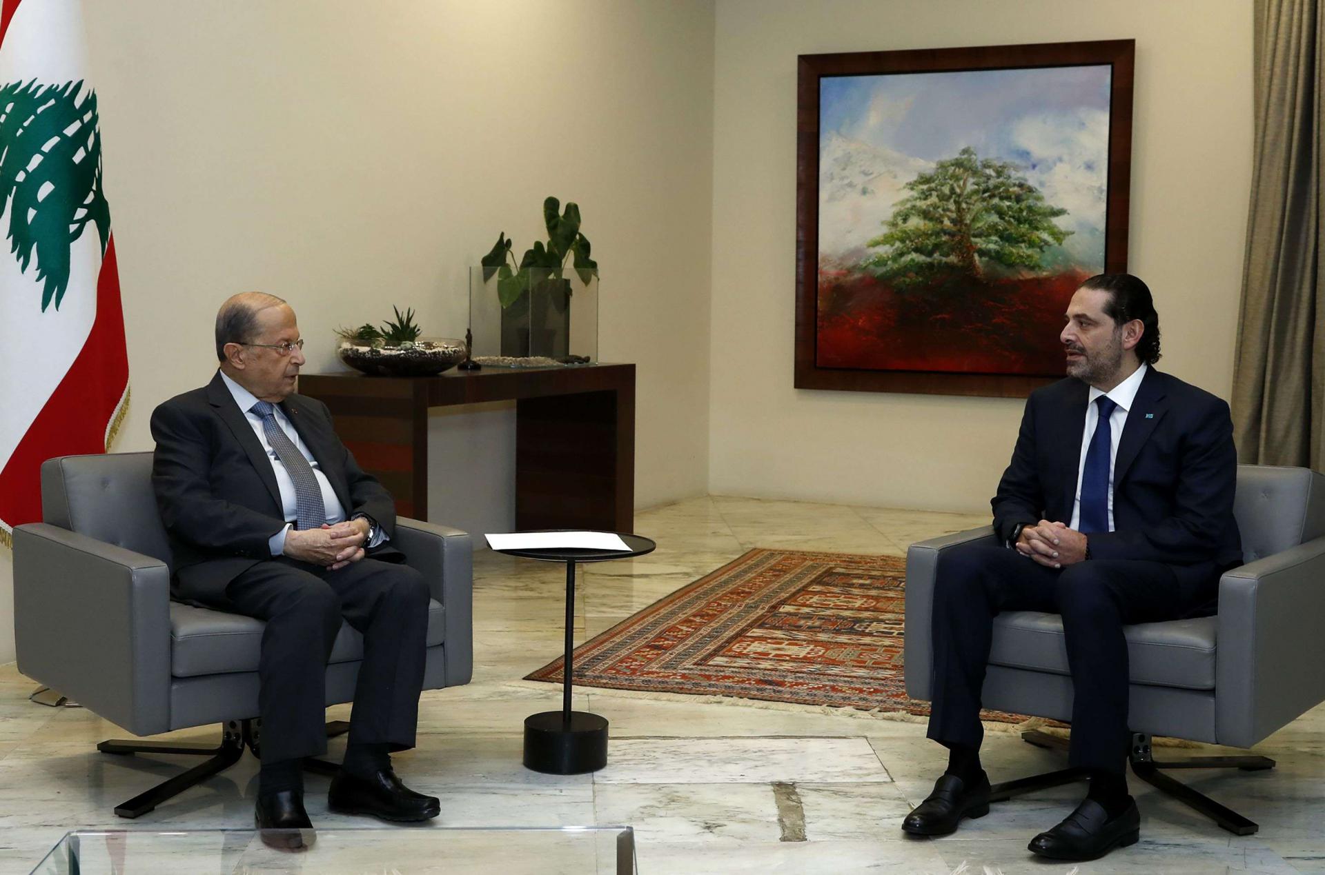 عون والحريري يبحثان تشكيل الحكومة في لبنان