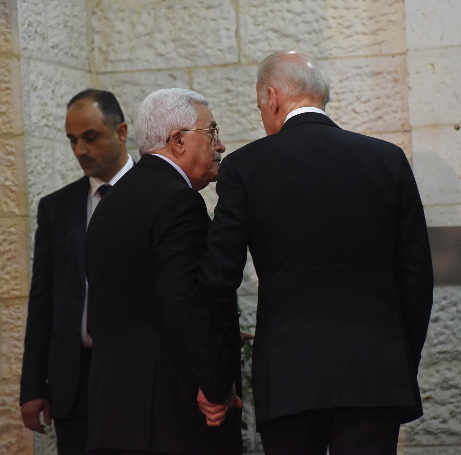 الرئيس الفلسطيني محمود عباس يستقبل نائب الرئيس الأميركي جو بايدن في رام الله (2016)