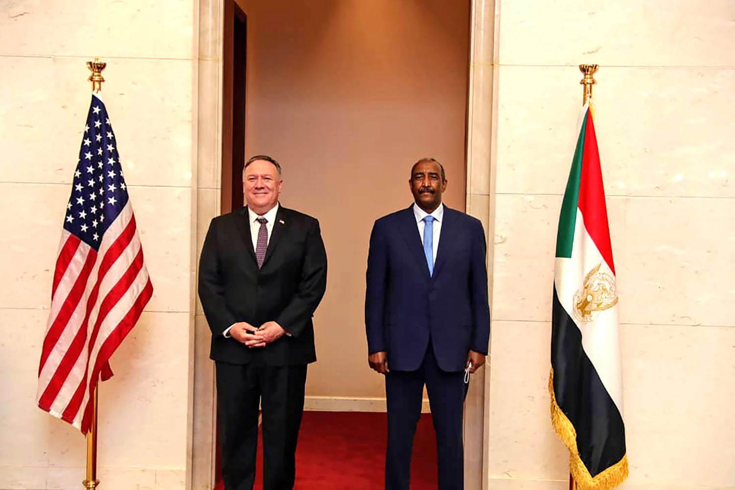 رئيس مجلس السيادة السوداني عبدالفتاح البرهان يستقبل وزير الخارجية الأميركي مايك بومبيو