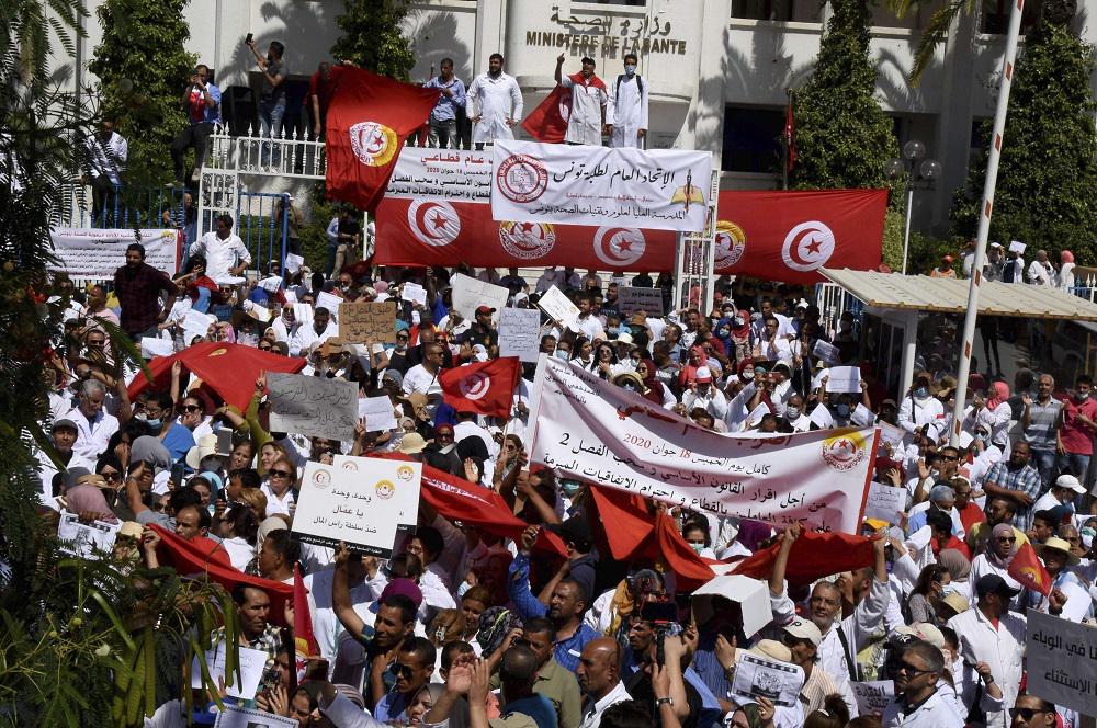 إضراب لنقابة العمال بقطاع الصحة في تونس