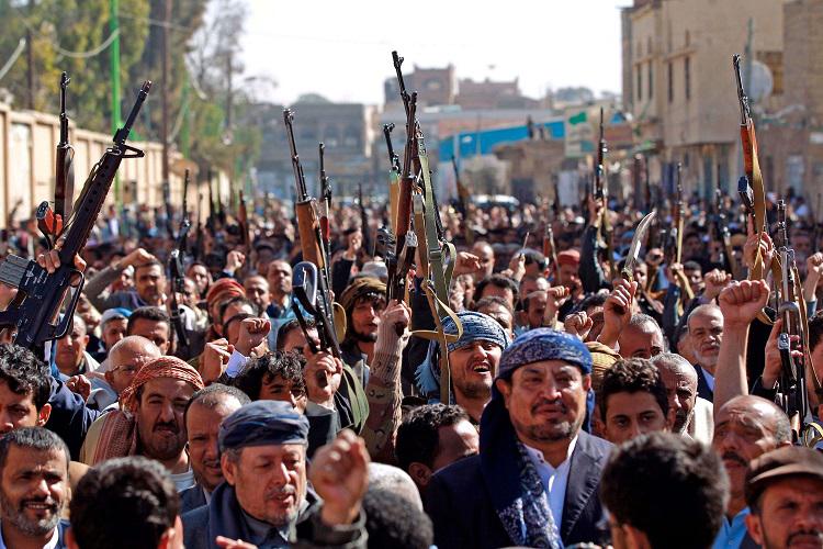 الحوثيون يحتجون على قرارا تصنيفهم جماعة إرهابية