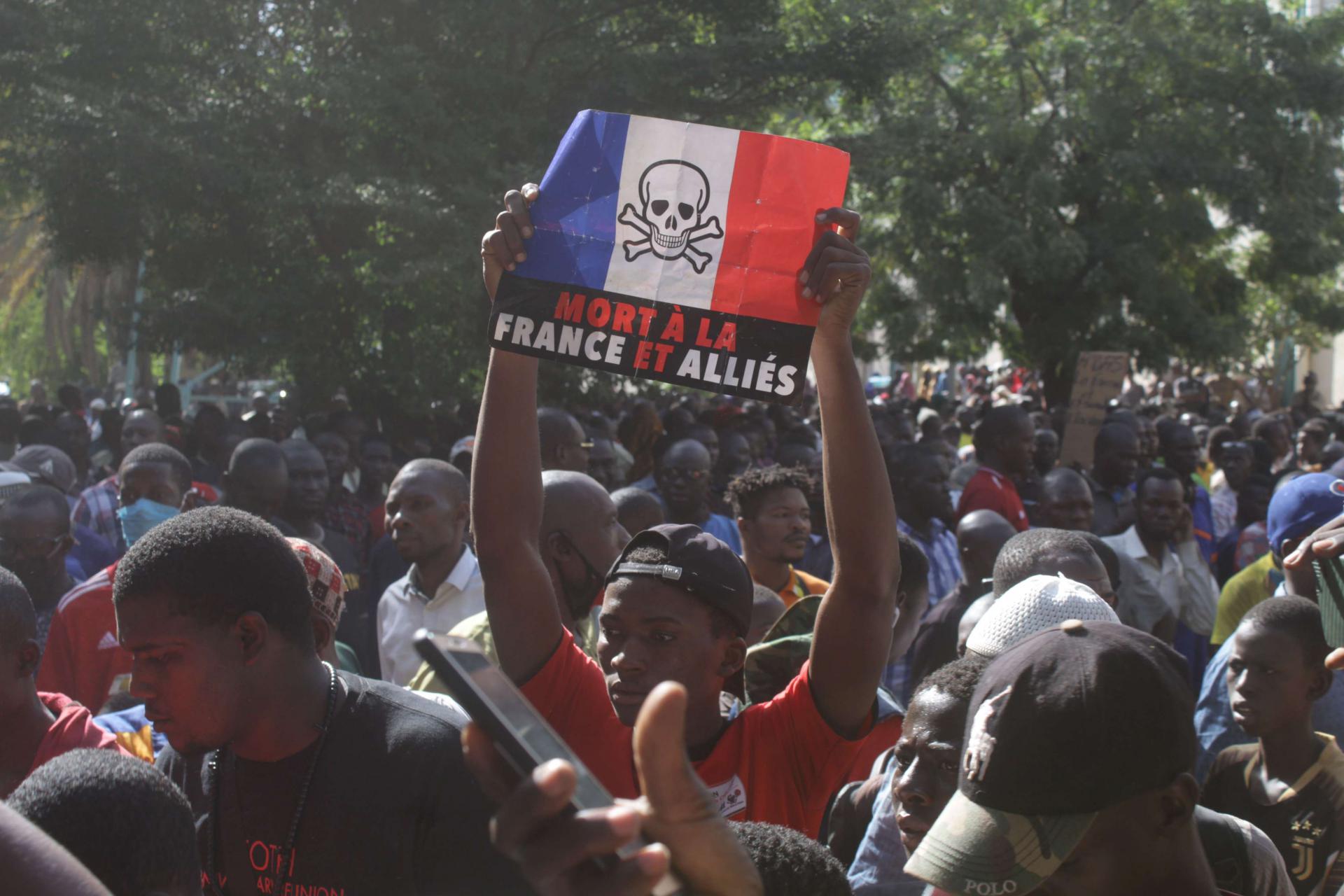 فرنسا لم تعد بقبول واسع في مالي بعد اخفاقات أمنية وعسكرية