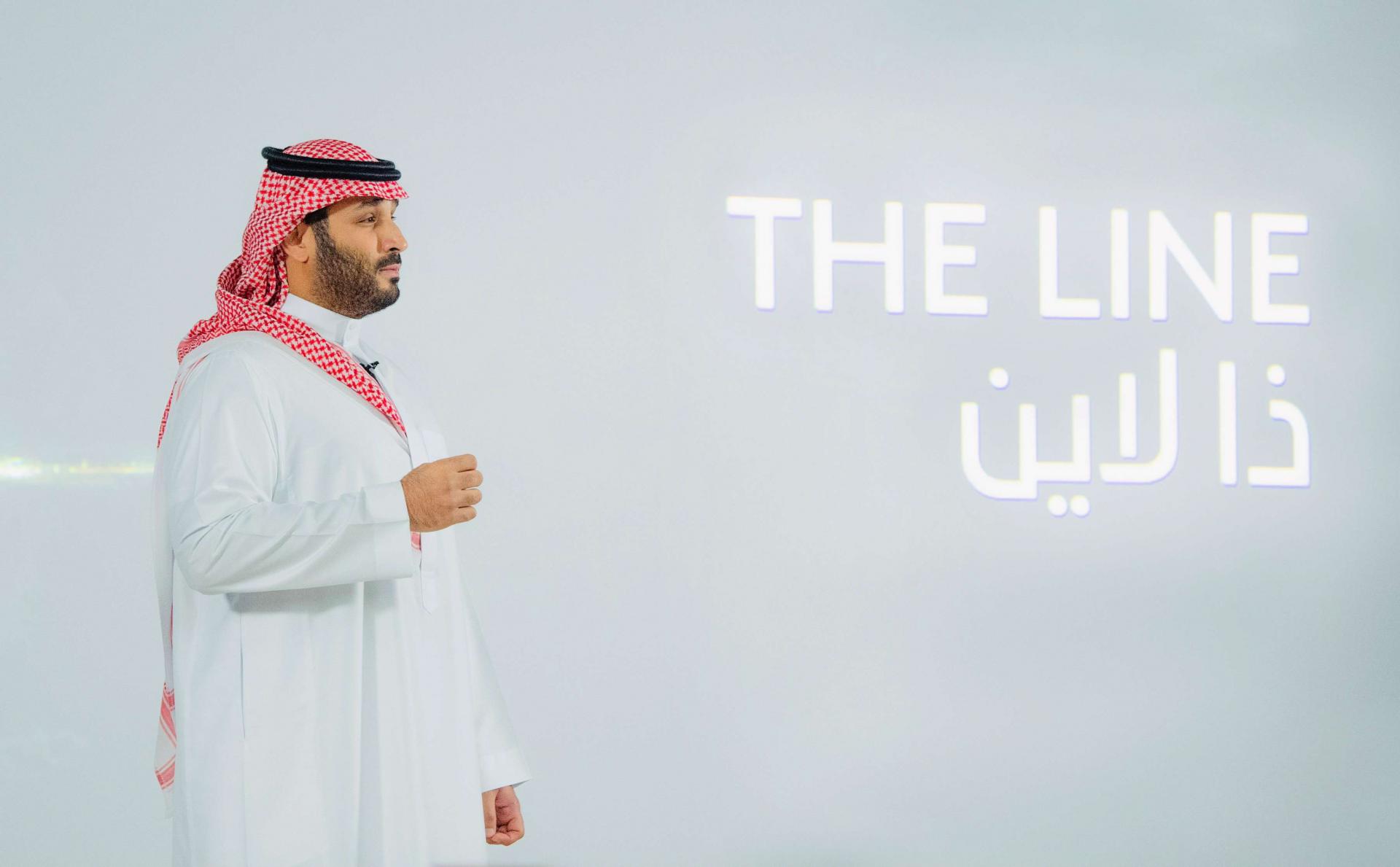 ولي العهد السعودي الأمير محمد بن سلمان يطلق مشروع بناء مدينة ذا لاين