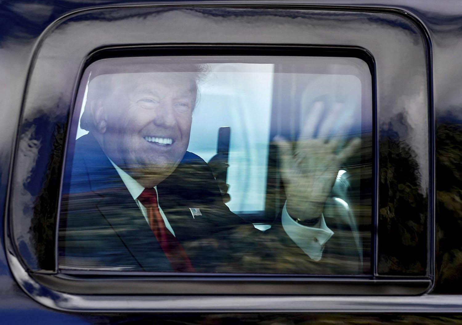 الرئيس الأميركي السابق دونالد ترامب يغادر البيت الأبيض لآخر مرة
